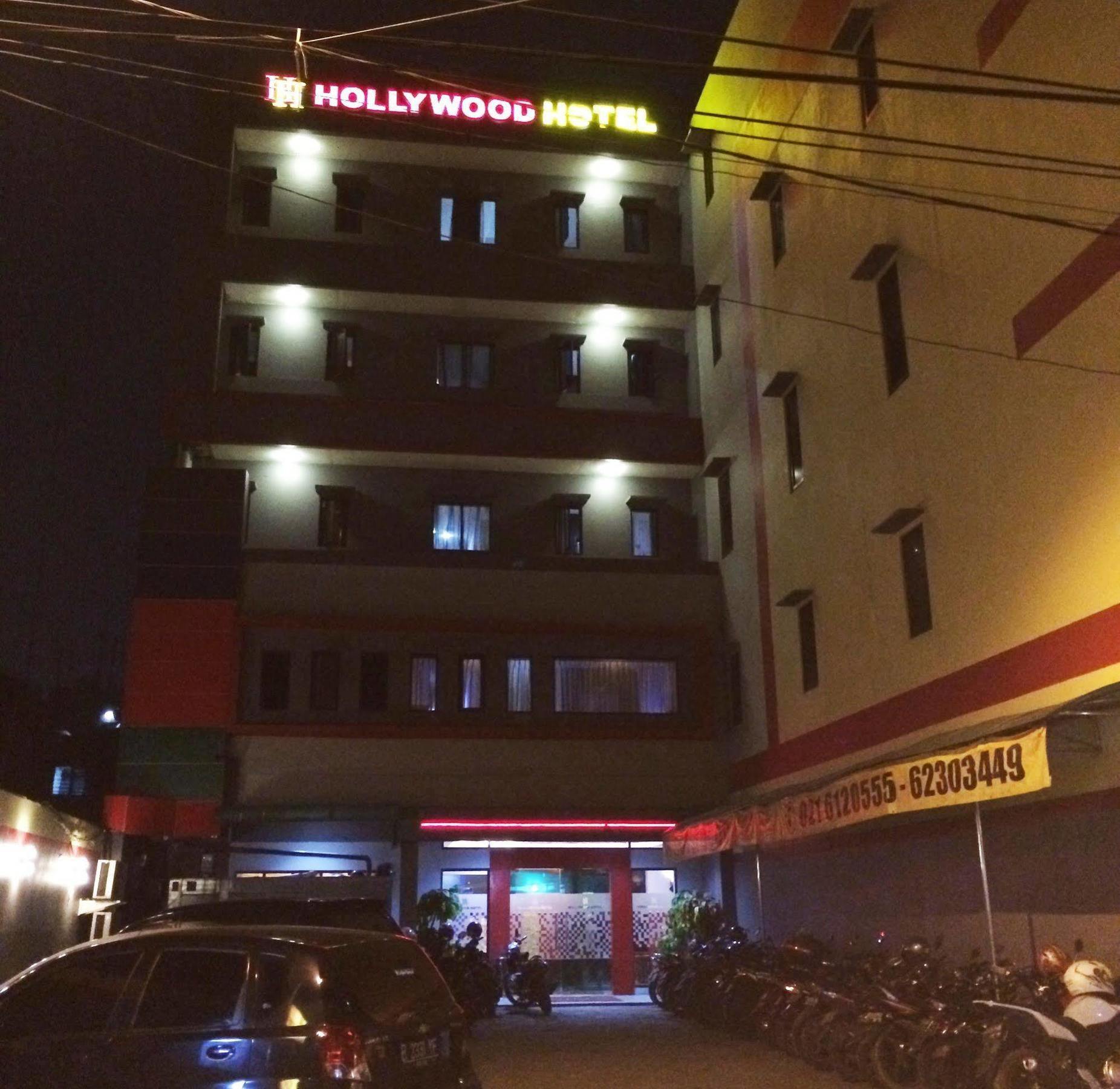 Hollywood Hotel Джакарта Экстерьер фото